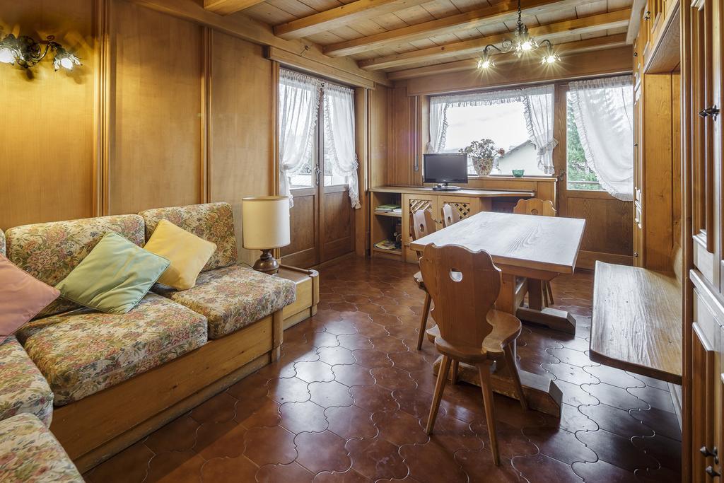 Villa Riadezeto - Stayincortina Cortina dʼAmpezzo Eksteriør billede